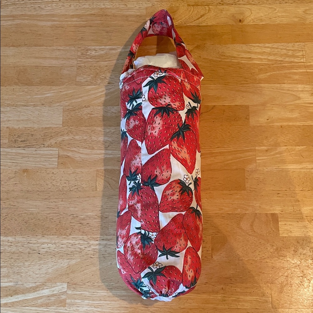 Clever Strawberry Print Plastic Bag Storage Hanging Tote Bag and Dispenser